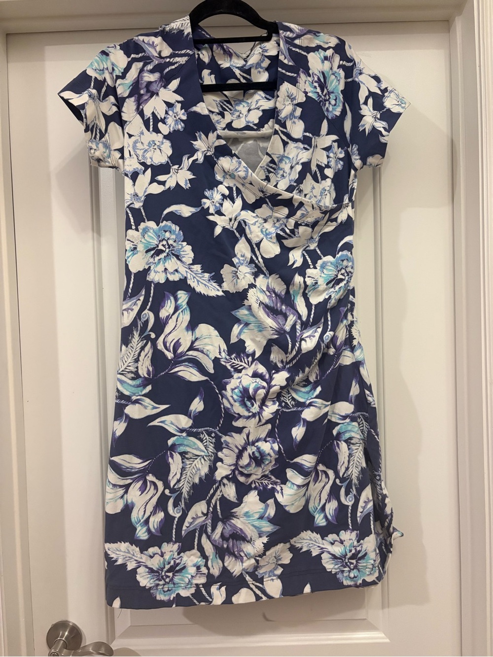 Soft Surroundings Dress Womens M Faux Wrap Shapely Anywhere Comfy Disty Print